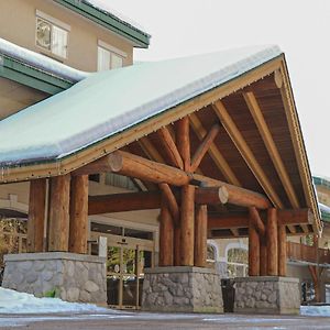 Coast Hillcrest Hotel
